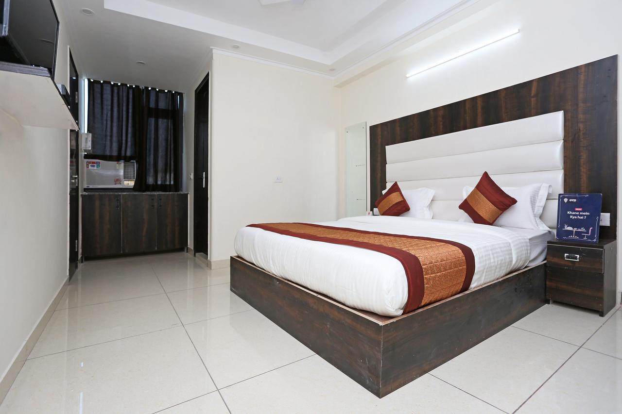 Oyo 9147 Hotel Aerostay New Delhi Exteriör bild